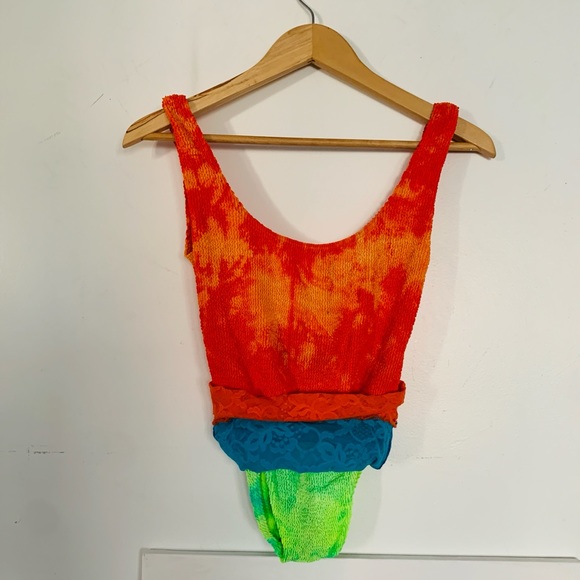 RARE! 1980's LIZA BRUCE Vintage Bathing Suit TIE-DYED LACE PULL DOWN SKIRT NEON - Picture 2 of 12